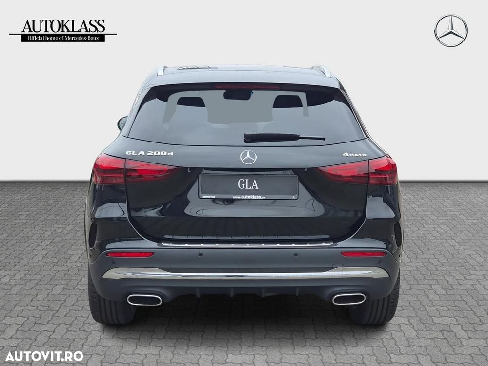 Mercedes-Benz GLA 200 d 4MATIC Aut. - 4