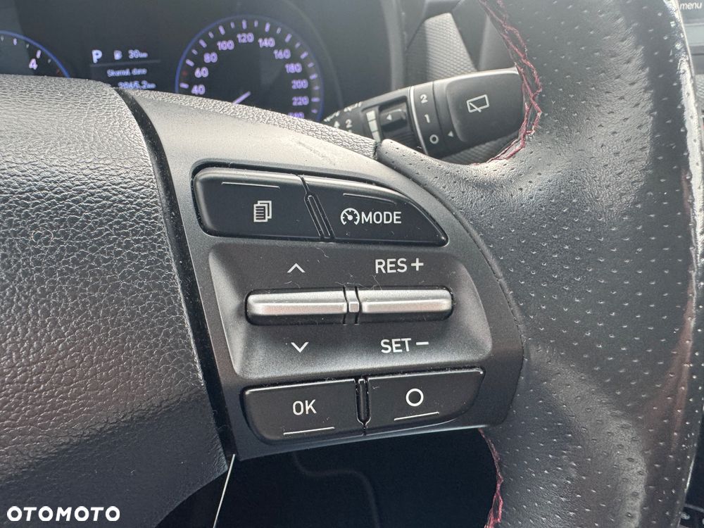 Hyundai Kona 1.6 CRDi DCT 4WD Premium - 22
