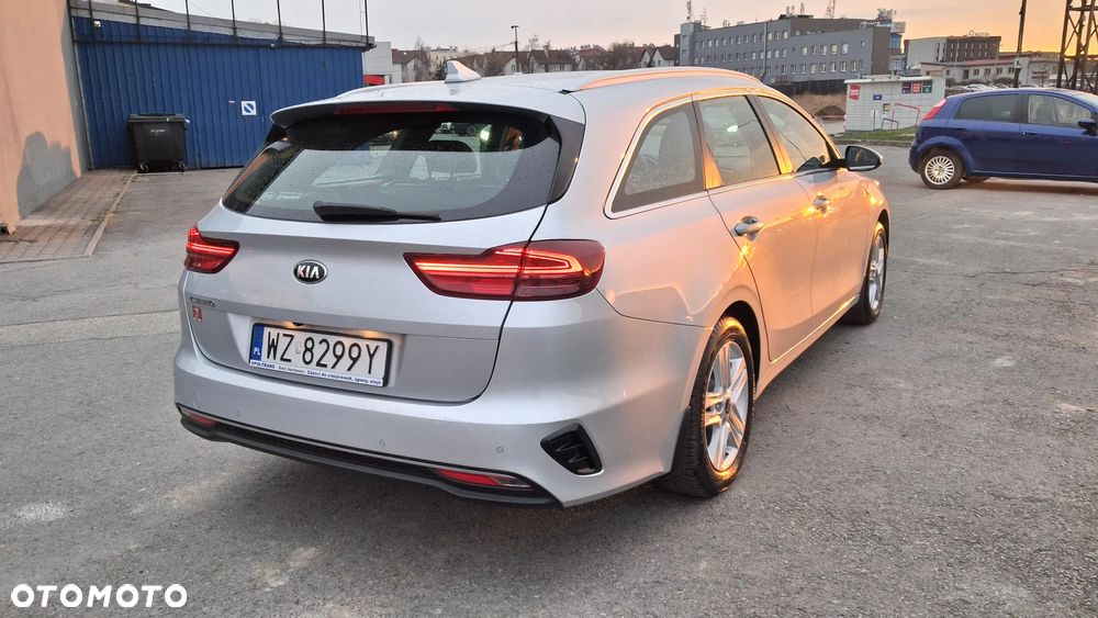 Kia Ceed 1.6 CRDi SCR M DCT - 6