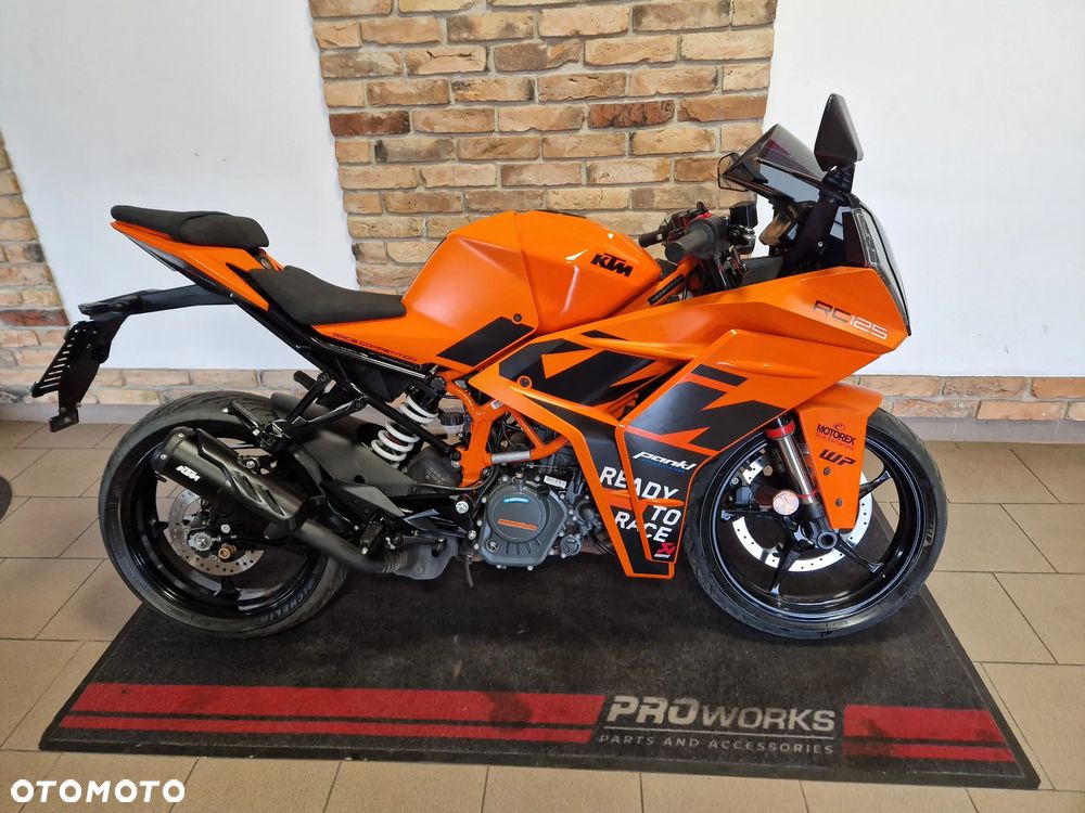 KTM RC 125 - 17
