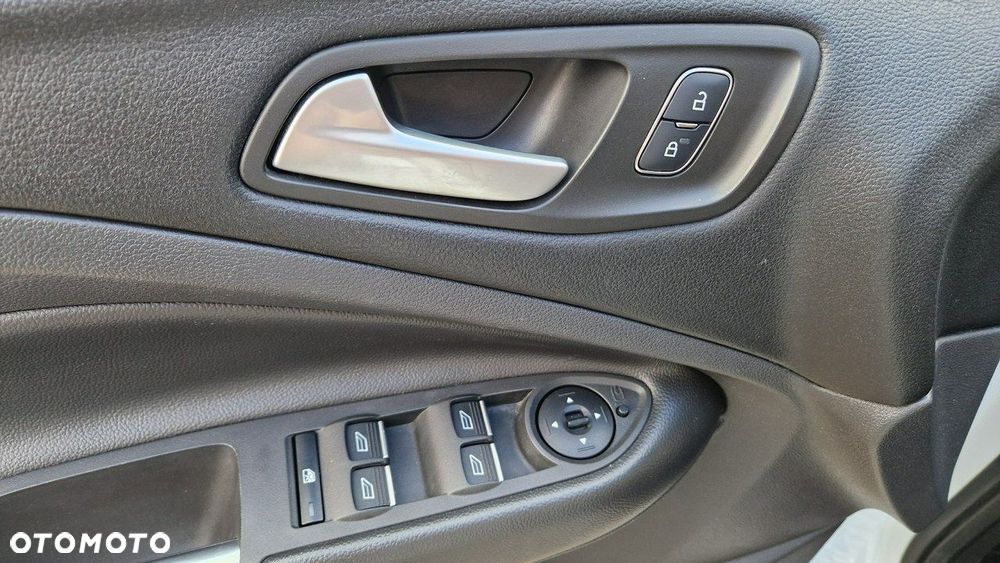 Ford Kuga - 29