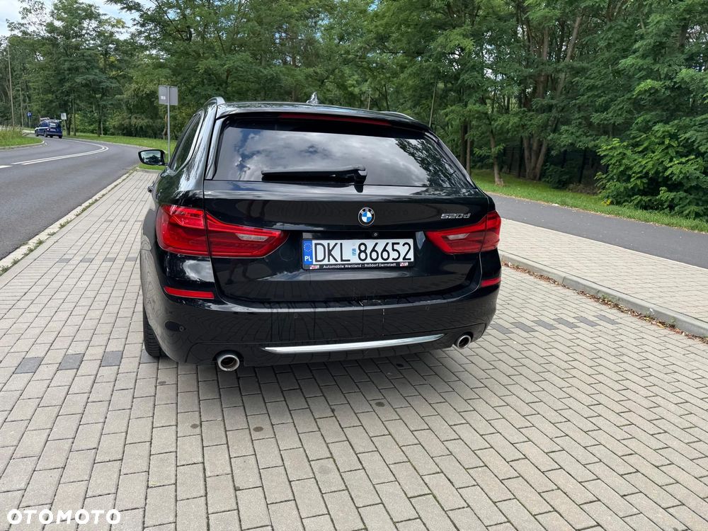 BMW Seria 5 520d Luxury Line sport - 2