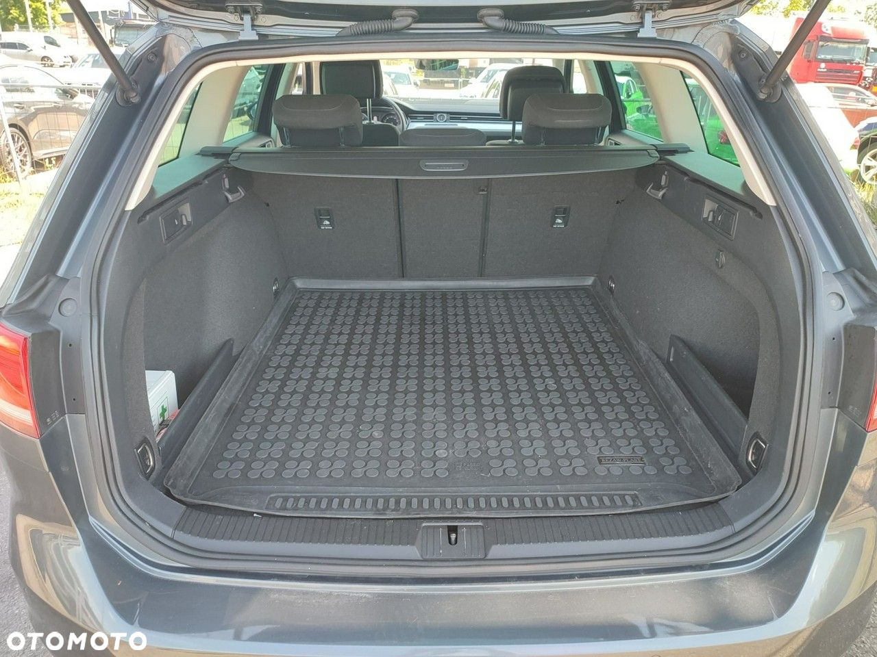 Volkswagen Passat 1.8 TSI BMT Comfortline - 17