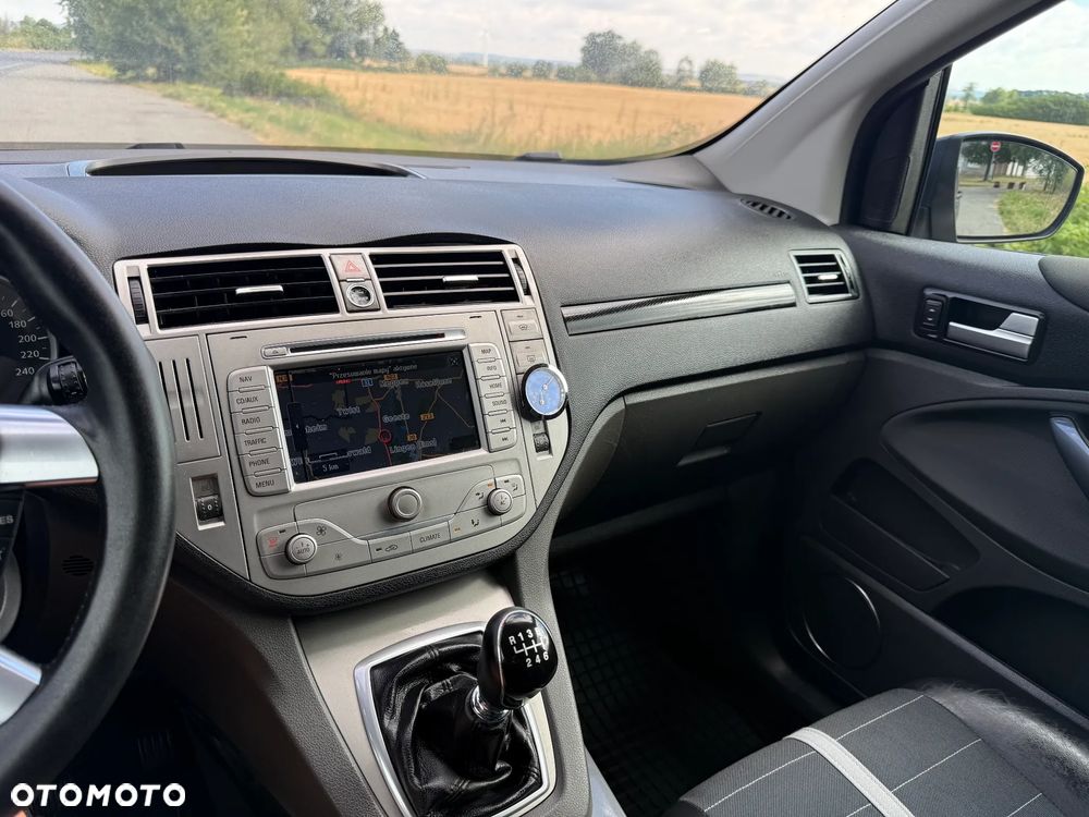 Ford Kuga 2.0 TDCi 4x4 Titanium - 25