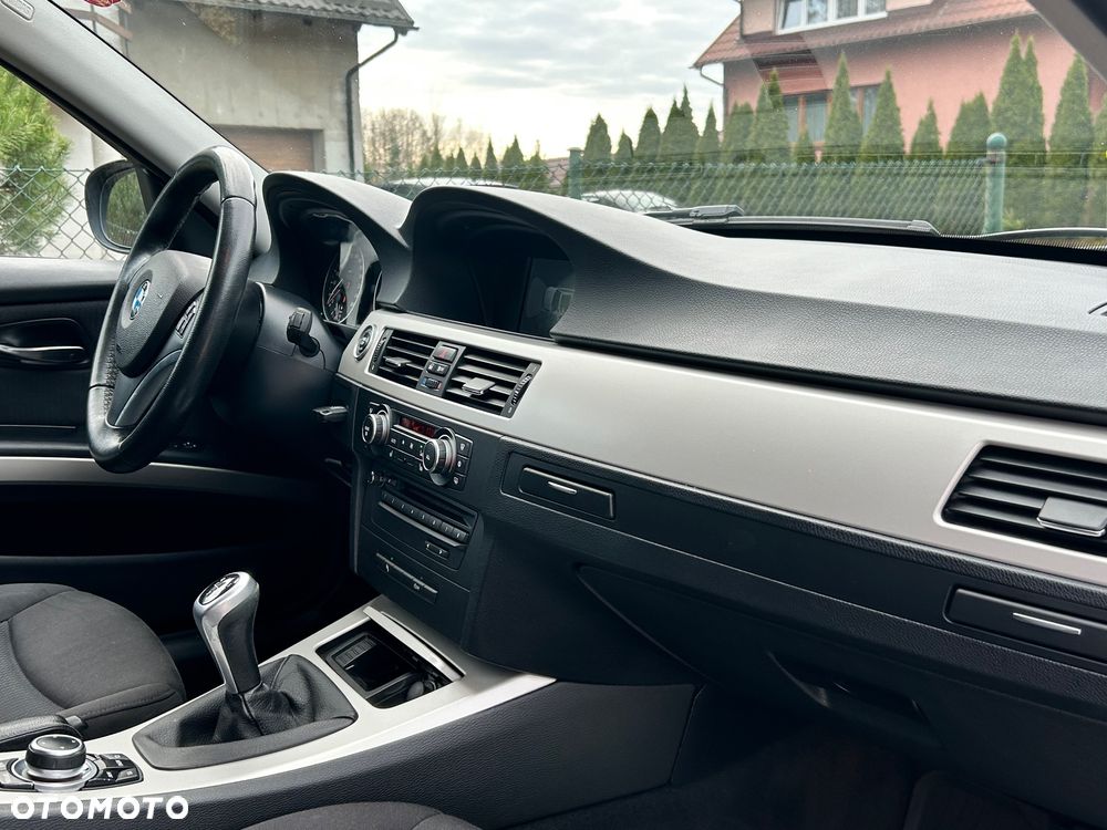 BMW Seria 3 316d Advantage - 31