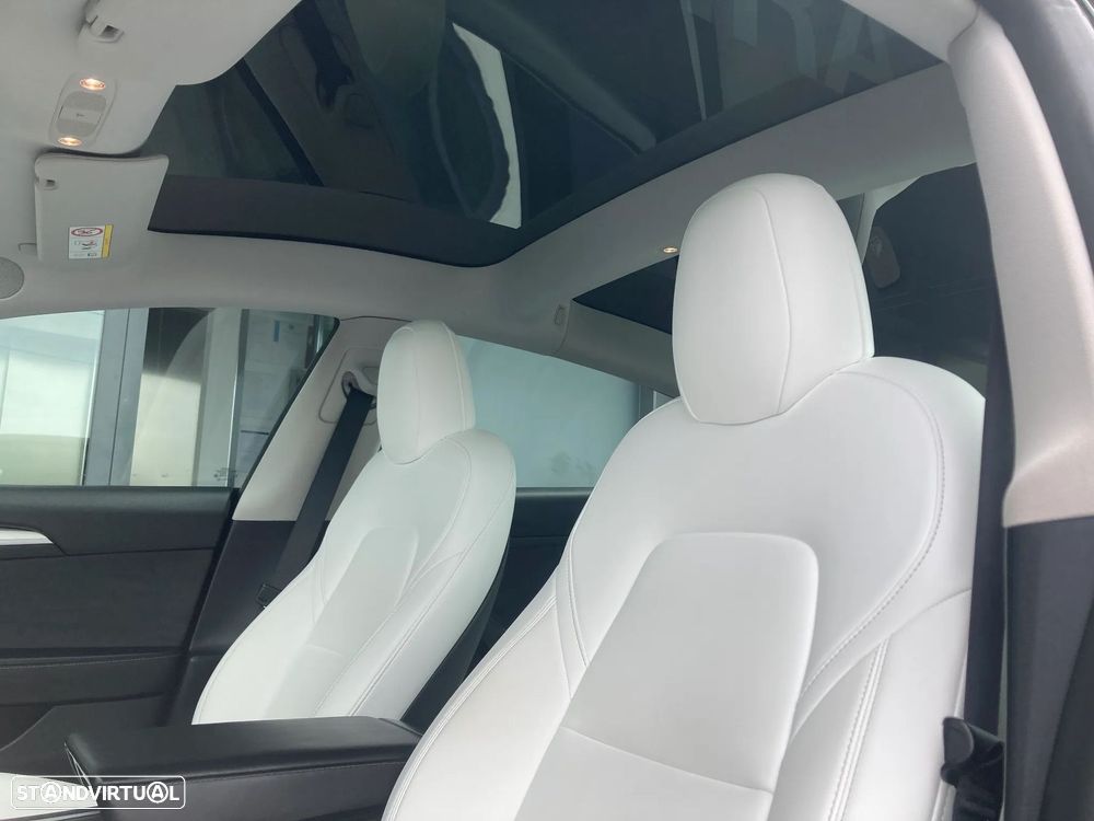 Tesla Model 3 RWD - 28