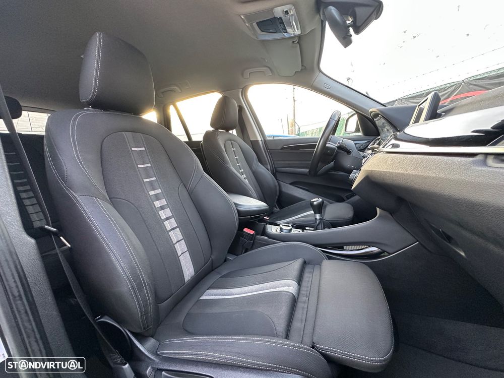 BMW X1 16 d sDrive Line Sport - 6