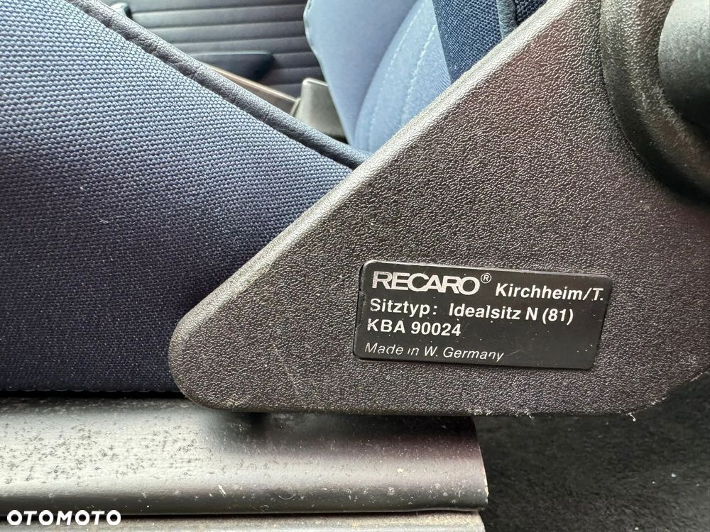 BMW Seria 3 318i - 24