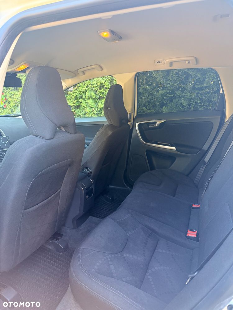Volvo XC 60 D4 Kinetic - 5