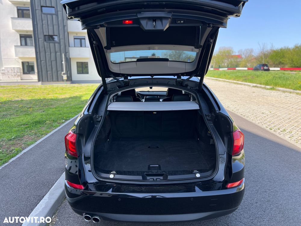 BMW Seria 5 530d xDrive Gran Turismo Aut. - 13
