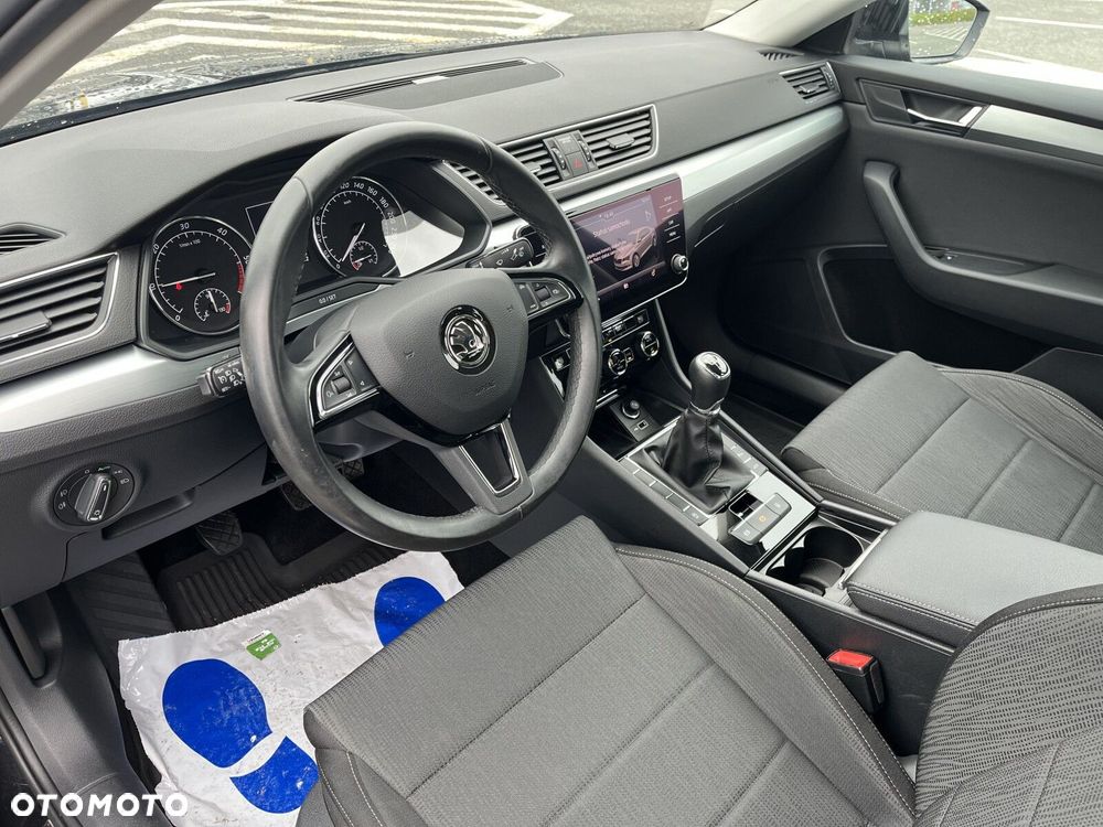 Skoda Superb 2.0 TDI Ambition - 9