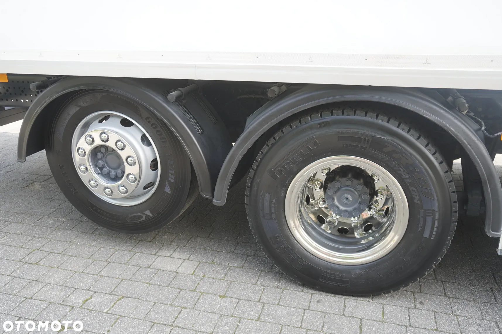 Mercedes-Benz Actros 2543 / Chłodnia Lecapitaine Multitemperatura / Carrier Supra 950 Mt - 12