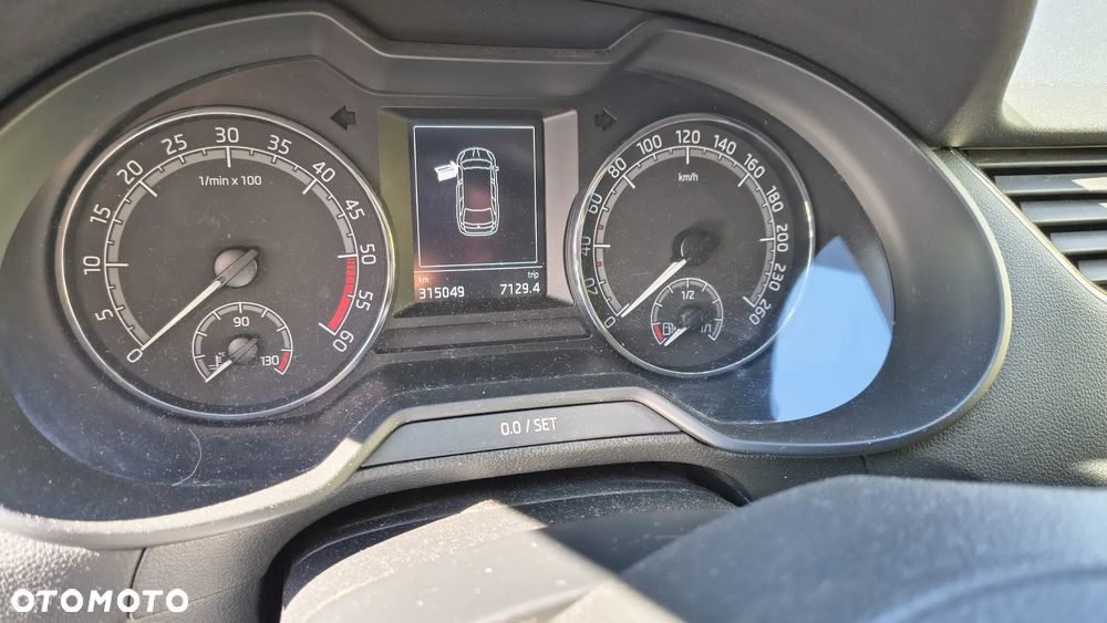 Skoda Octavia 1.6 TDI Ambition - 16
