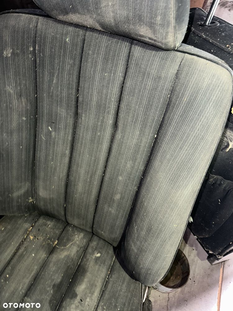 Fotel mercedes w124 pierwsza seria czarny wąska listwa - 2