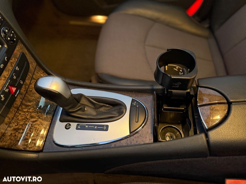Mercedes-Benz E - 18