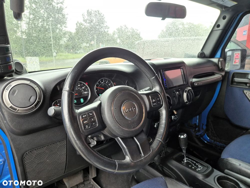 Jeep Wrangler - 10