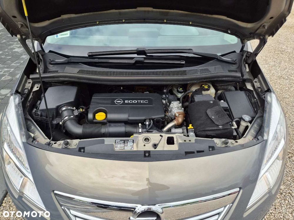 Opel Meriva - 32