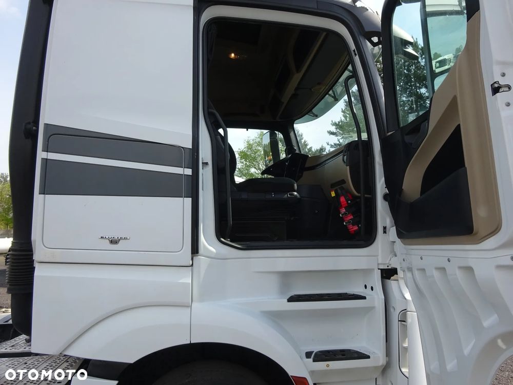 Mercedes-Benz ACTROS 1848 - 8