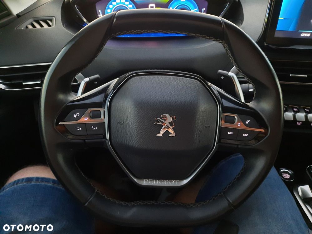 Peugeot 3008 1.6 PureTech HYbrid Allure S&S EAT8 - 28