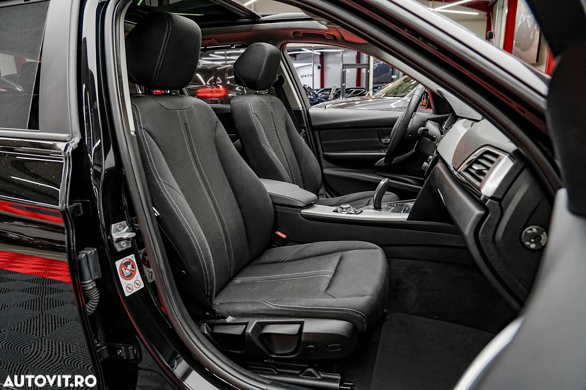 BMW Seria 3 320d Touring Sport-Aut. Efficient Dynamics Edition - 8
