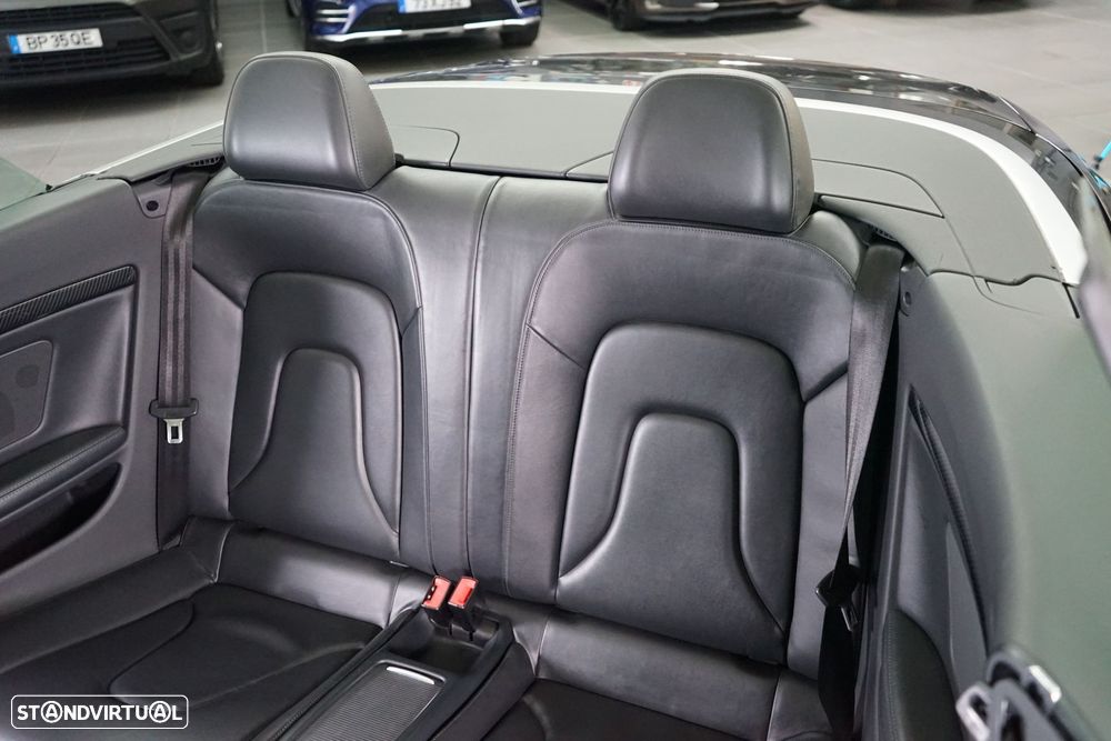 Audi A5 Cabrio 2.0 TDi - 44
