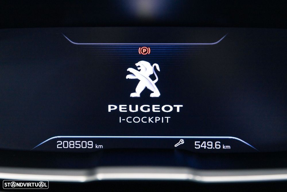 Peugeot 5008 1.6 BlueHDi Allure EAT6 - 26