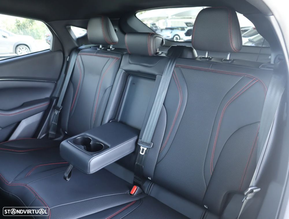 Ford Mustang Mach-E AWD PREMIUM - 23