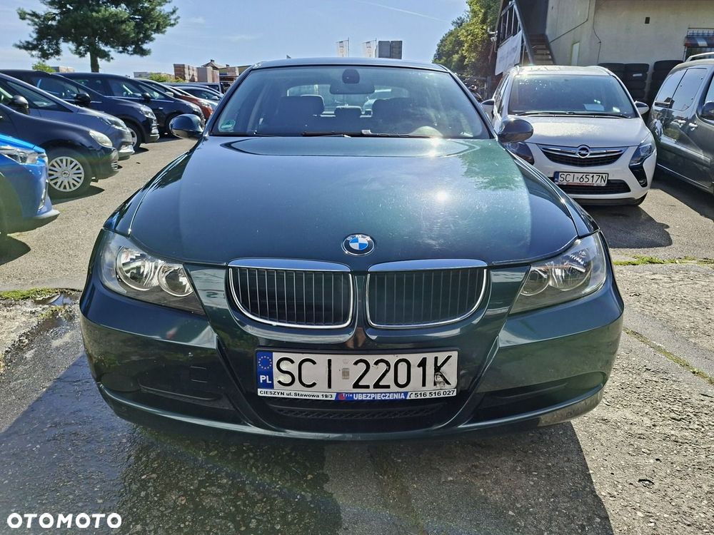 BMW Seria 3 318i - 3