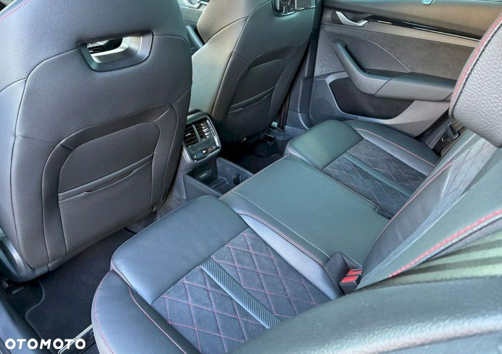 Skoda Octavia 2.0 TSI RS DSG - 10