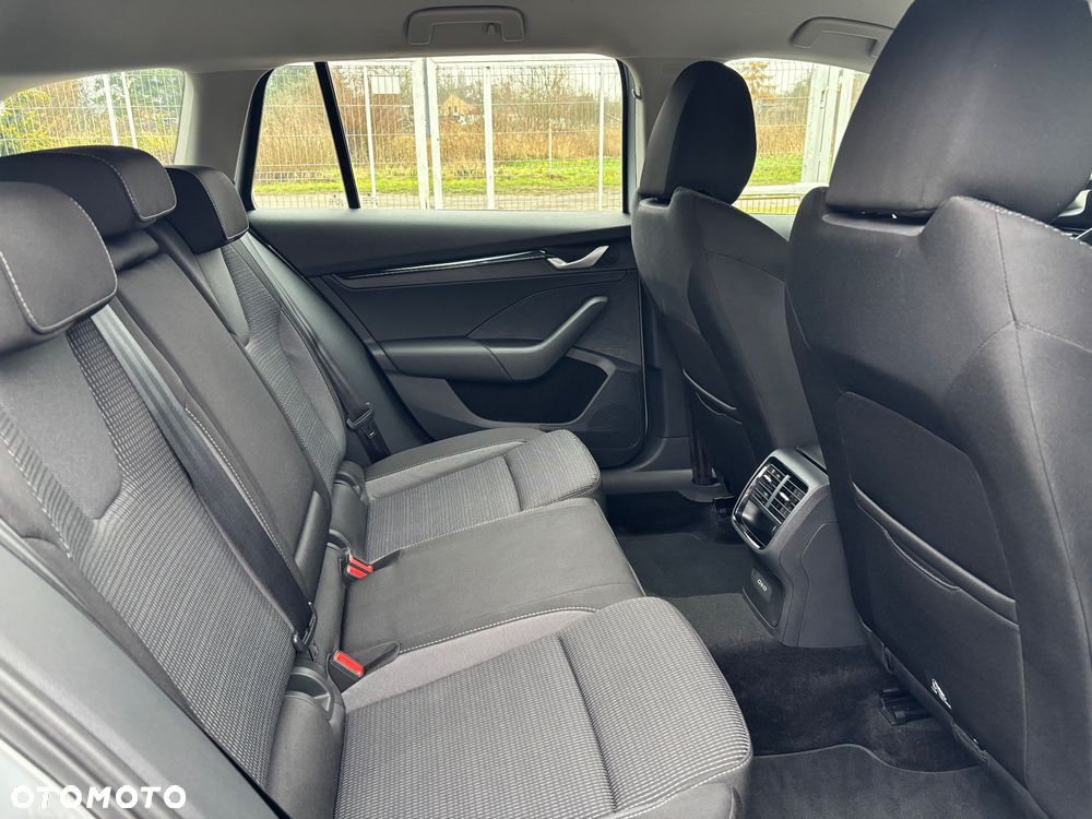 Skoda Octavia 2.0 TDI DSG Ambition - 18