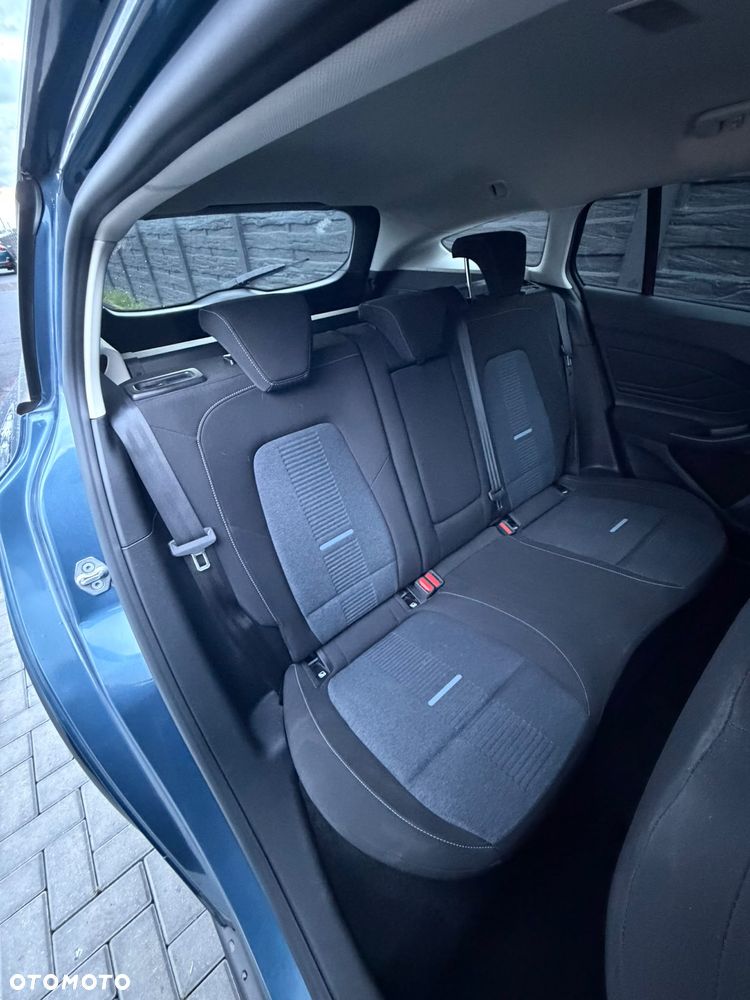 Ford Focus 1.0 EcoBoost Hybrid ACTIVE DESIGN - 10