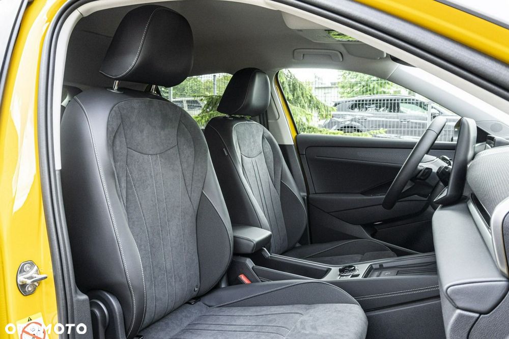 Volkswagen T-Roc - 22