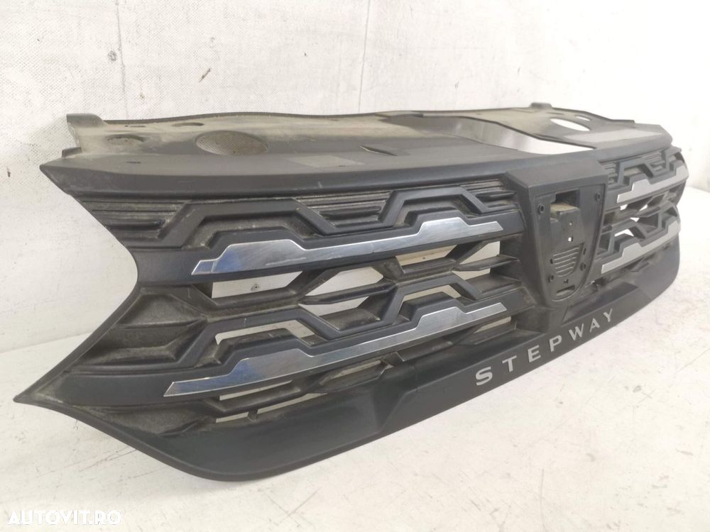 Grila Radiator Dacia  Sandero Stepway generatia 3 2020 2021 2022 2023 - 3