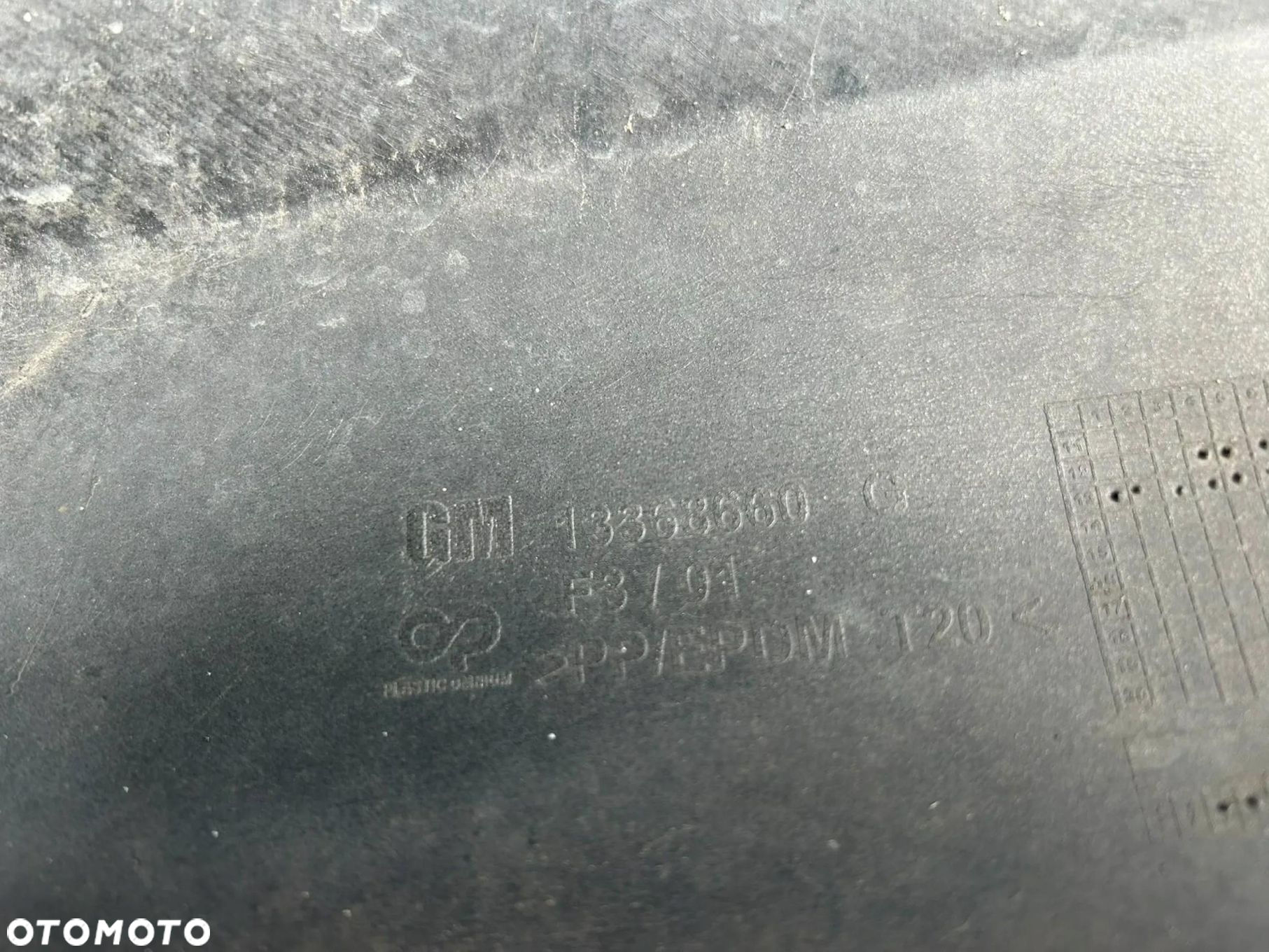 Zderzak przód Opel Astra J 2014 - 9