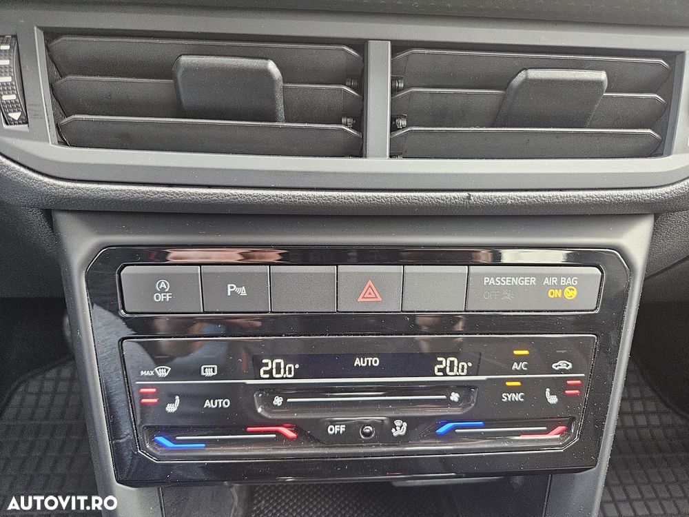 Volkswagen T-Cross 1.0 TSI DSG Life - 12