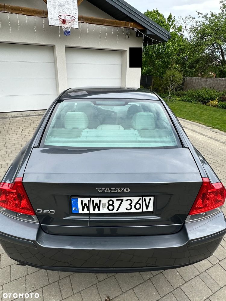 Volvo S60 2.4D Kinetic - 11