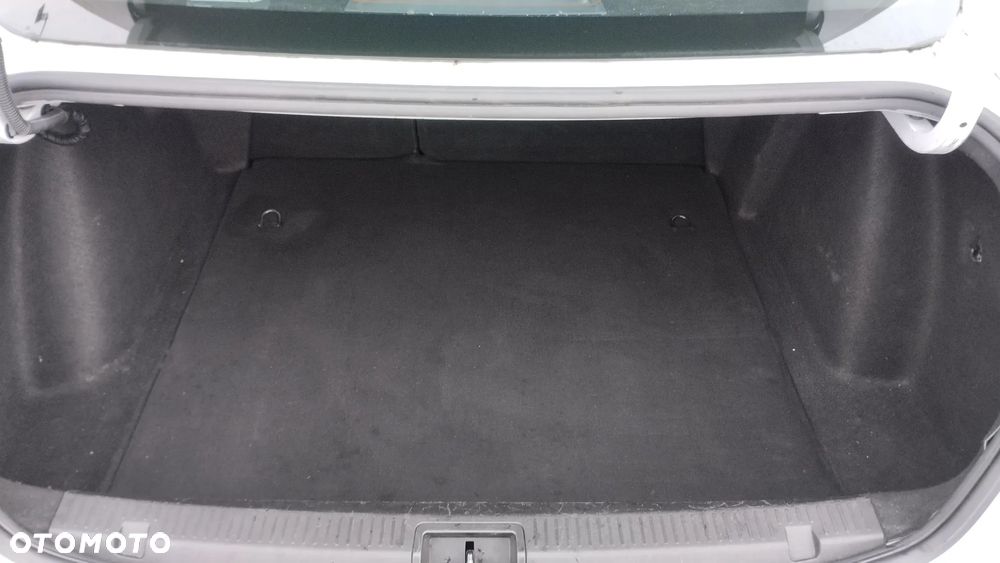 Renault Fluence 1.6 16V Limited - 19