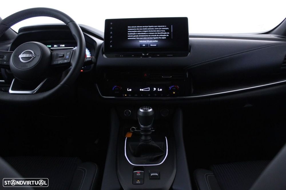 Nissan Qashqai 1.3 DIG-T Tekna SKY - 17