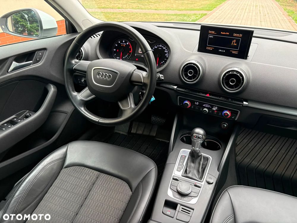 Audi A3 Sportback 1.2 TFSI S tronic Ambiente - 15