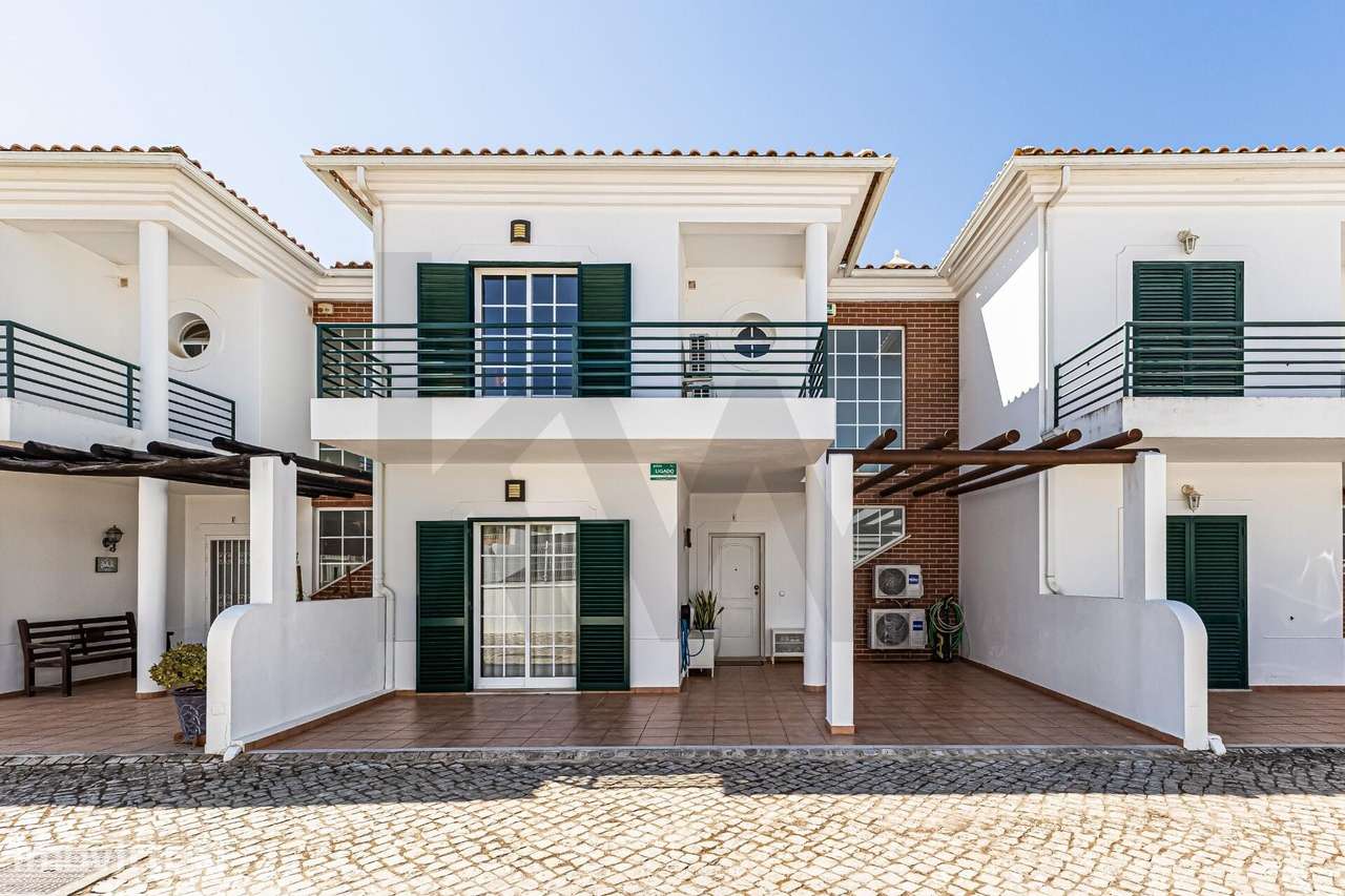 Moradia com 3 quartos em condomínio com piscina - Alcantarilha - Grande imagem: 3/41