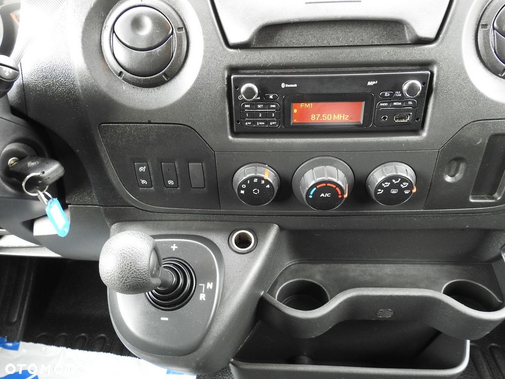 Renault MASTER PLANDEKA 10 PALET WEBASTO TEMPOMAT KLIMATYZACJA PNEUMATYKA AUTOMAT   170KM - 33