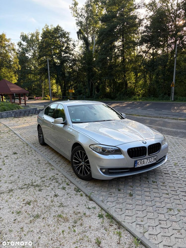 BMW Seria 5 535d xDrive - 10