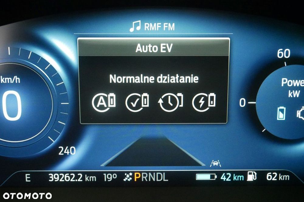 Ford Kuga - 27