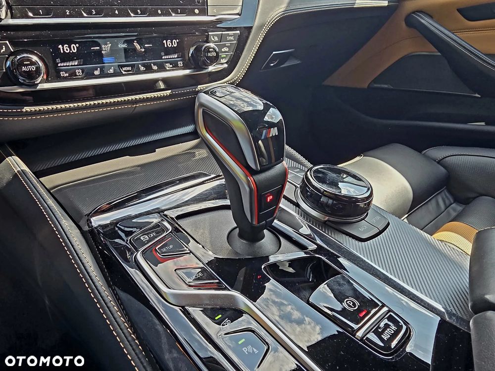 BMW M5 Competition - 19