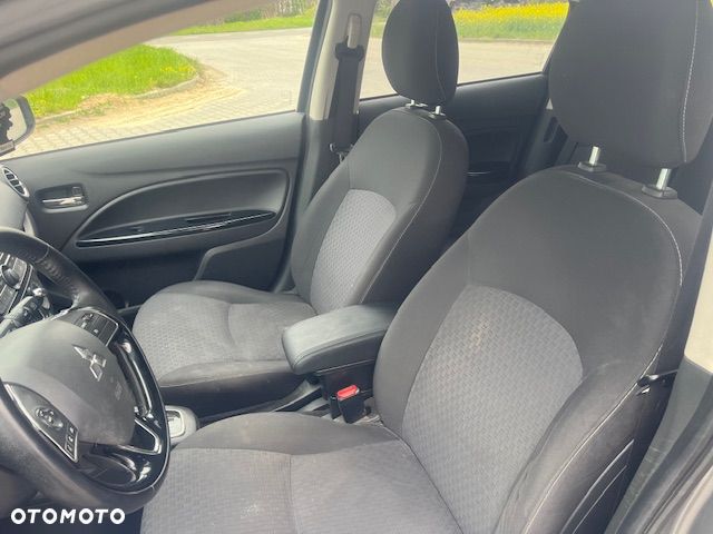 Mitsubishi Space Star 1.2 CVT Intro Edition+ - 12