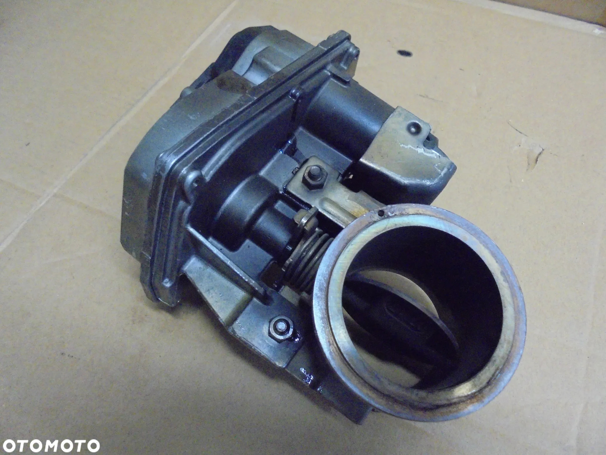 PRZEPUSTNICA MITSUBISHI FUSO 3.0 E6 PA0700089 / 5801730514 - 2