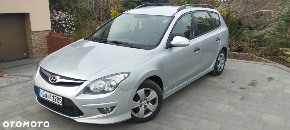 Hyundai i30 i30cw 1.6 CRDi UEFA EURO 2012 Edition - 18