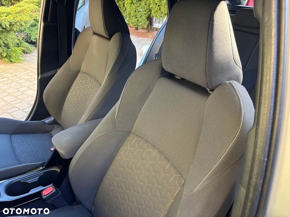 Toyota Corolla 1.8 Hybrid Comfort - 19