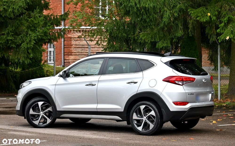 Hyundai Tucson blue 1.7 CRDi 2WD DCT Premium - 22