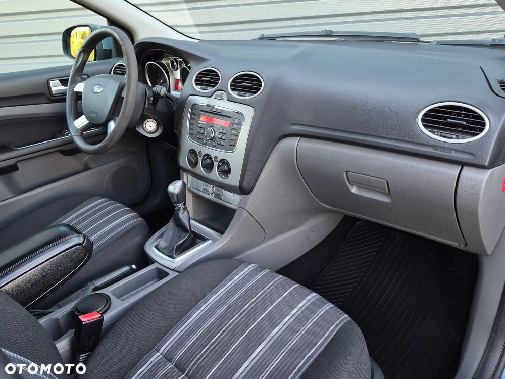 Ford Focus 1.6 X100 - 6